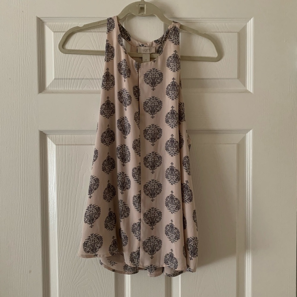 Loft lilac tank with navy pattern